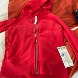 NWT lulu scuba hoodie. New coral red - official color is CRNR size 6